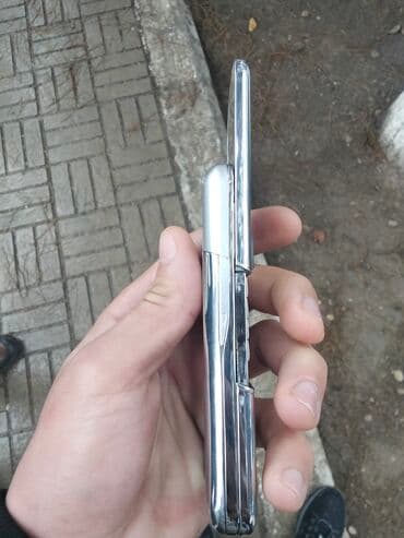 телефон fly nimbus 14: Klassik slayder mobil telefon - Korpus: xrom rəngli parlaq metal — 5