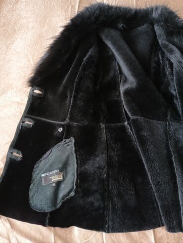 qadınlar üçün qara qonur tülkü xəzindən papaq: Дублёнка. Б/у Шкура газели и мех лисы. Размер 38 (М). Фабрика Турция — 4