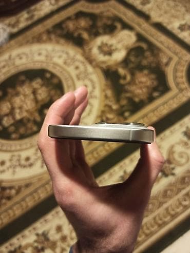 iphone 7 tap az: IPhone 15 Pro, Gümüşü — 4