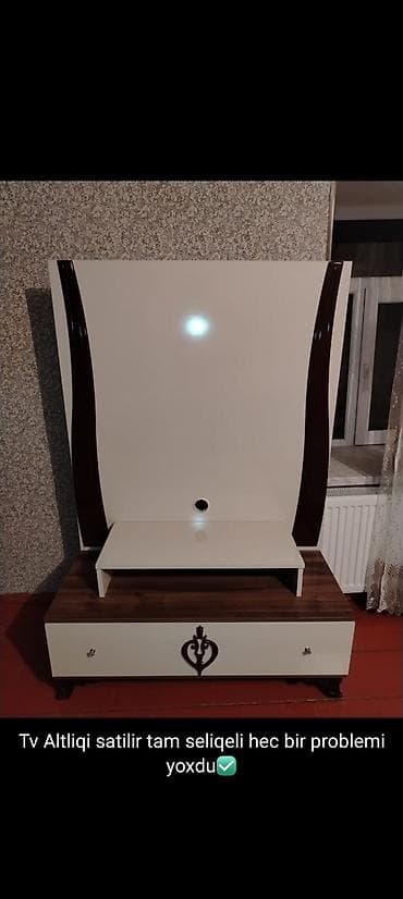 nasos satisi: Tv altığı 100azn satılır❗tam səliqəli heç bir problemi yoxdur.Ünvan — 1