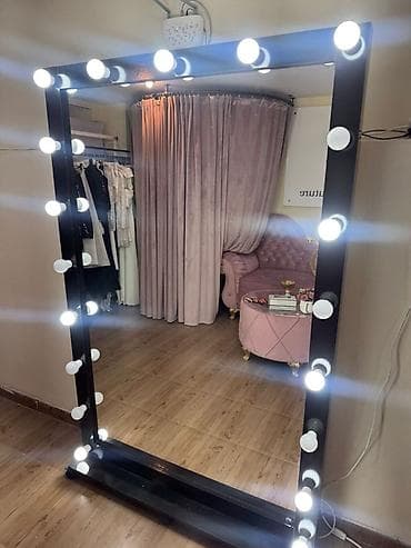 Güzgü Döşəmə üstü, Düzbucaqlı, Makiyaj üçün, Arxa işıqlı