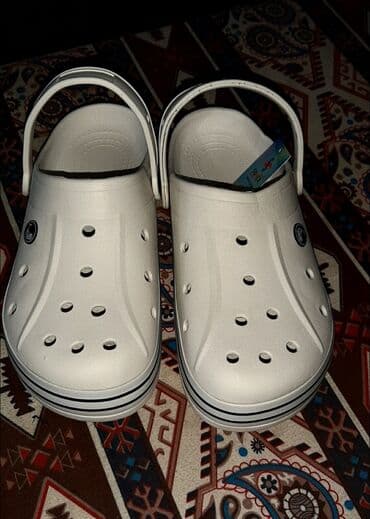 tibb xalatlari: Türkiyə istehsalı Crocs. Tibb işçiləri,kafe və restoranların — 4