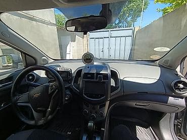 4 qapi niva: Chevrolet Aveo: 1.6 l | 2014 il 104000 km Sedan — 8