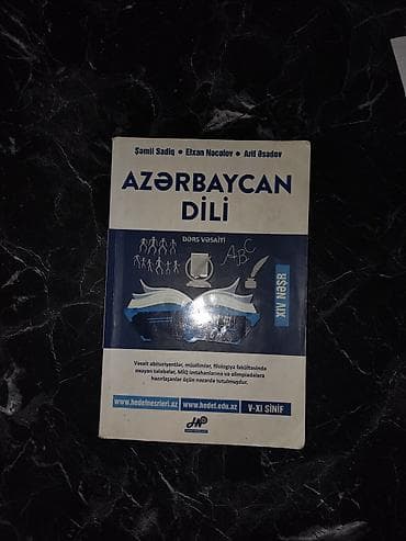 Temiz veziyyetdedir .Məhsul: “Azərbaycan dili” dərs vəsaiti (V–XI — 1