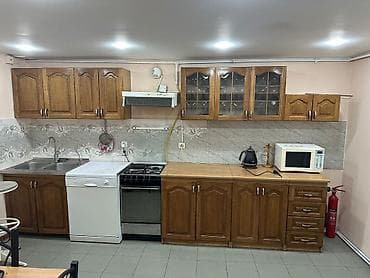 Ev üçün mebel: Kuxna mebeli uzerinde moyka aspiratir qaz plitesi verilir olcu texmini — 1