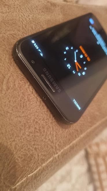 bakcell smartfon: Samsung Galaxy A3 2017, < 2 GB Memory Capacity, rəng - Qara, Barmaq izi — 2