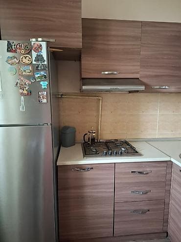 kunc divan kuxna: Mətbəx mebeli dəsti – L formalı, ağac teksturalı fasadlarla - Üst və — 3