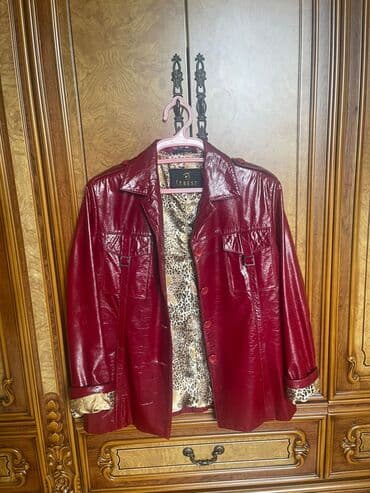 Toy paltarları və aksesuarları: 600 alinib 100 satilir hec bir problemi yoxdu — 2