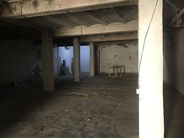 qobuda kiraye ev: Obyekt/anbar sahəsi 250 kv.m - Giriş: geniş ikitaylı metal qapı — 9