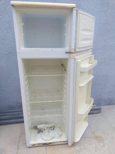 2 qapılı Beko Soyuducu Satılır, rəng - Ağ