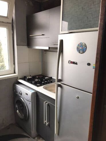 sabuncuda kirayə ev 200 azn: Xalqlar metrosuna yaxin Lacin ticarət mərkəzinə yaxin 5 mertebeli — 5