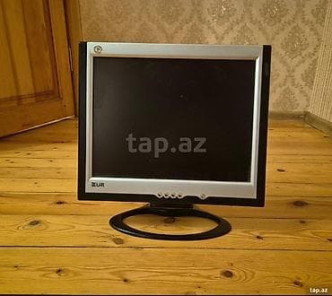 accent manitor: KÜR Computers 15" LCD monitor — 1