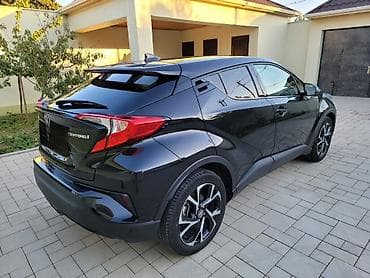 bmw 36 kuza: Toyota C-HR: 1.8 l | 2019 il Krossover — 5