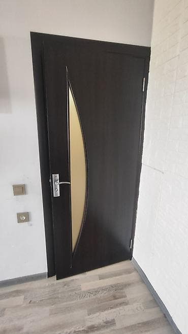 qapi: Daxili qapı – tünd ağac tonunda, şüşə dekorlu model - Material — 1