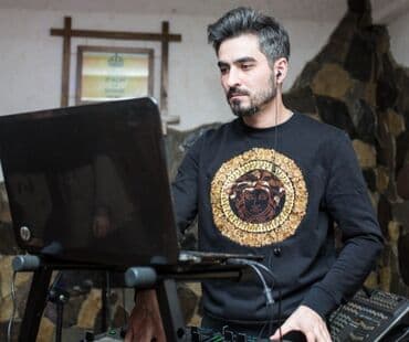 qulaqda ses: DJ xidməti – tədbirlər üçün musiqi və səs avadanlığı - Toy, yubiley — 1