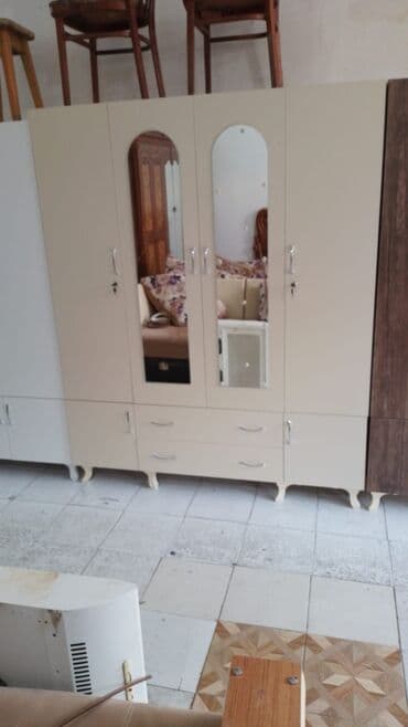 qapilar qiymeti: 100azn başlayan qiymətlər 1 qapi 45eni45derin 190 hündür 2qapi — 18