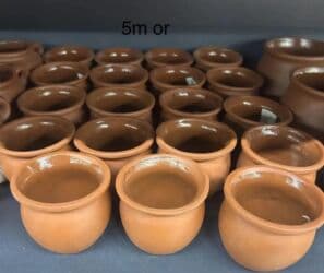 servis qab: Saxsı qablar keramila yemək qabları satılır.Yenidir.Çeşidlər çoxdur — 5