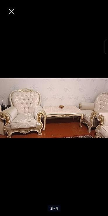 stol stul ev üçün: Klassik üslubda qonaq otağı dəsti Tərkib: - 3 nəfərlik divan – krem — 2