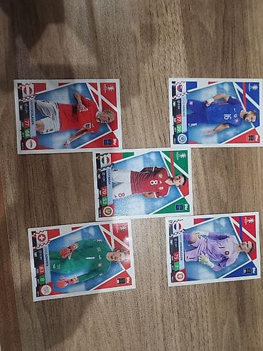 kohnə pullar alıram: Qızılı rəng olanlar dənəsi 12₼ Gümüşü olan 10₼ — 3