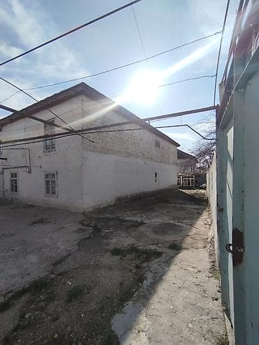 ucuz heyet evi: Ikimərtəbəli həyət evi və geniş torpaq sahəsi 6 sot 1 sot 120.000 — 1