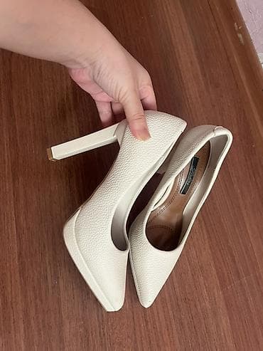 Tuflilər: Tuflilər, Ölçü: 36, rəng - Bej, İşlənmiş — 2