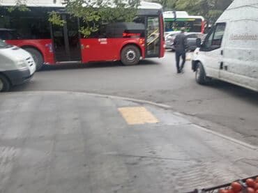 daş duz satışı: Meyvə-tərəvəz satışı – küçə köşkü Təzə və mövsümi məhsullar: - Nar - — 2