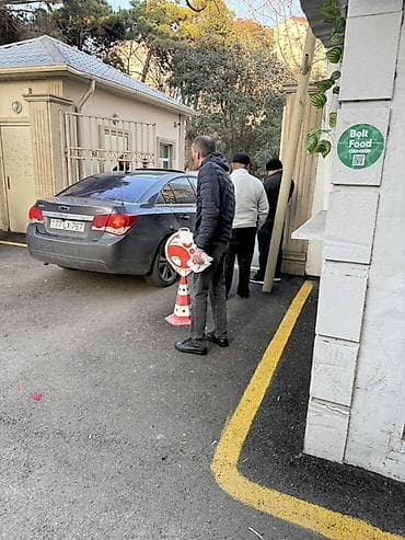 Digər biznes avadanlığı: Nəriman Nərimanov da Metro stansiyaya 2 dəqiqəlik məsafədə məktəbin — 3