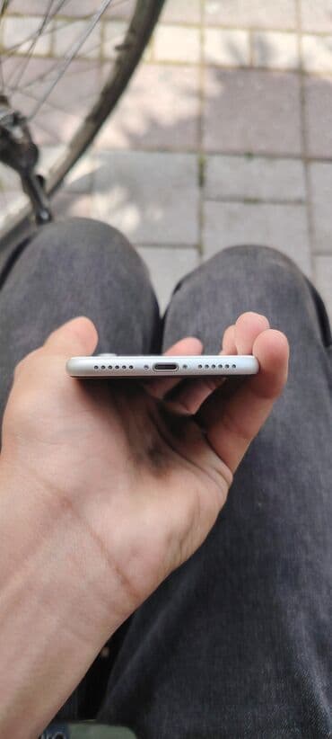 2 ci el iphone 15 pro max: IPhone SE 2020, Серебристый, Отпечаток пальца — 3