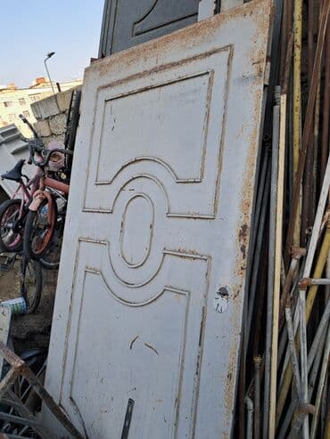 resotka qapilar: Metall qapı paneli - Material: qalın metaldan hazırlanmış təkqanadlı — 2