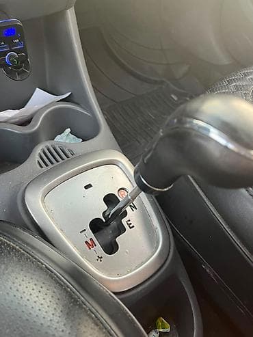 Продажа авто: Toyota Aygo: 1 л | 2006 г. Хэтчбэк — 4