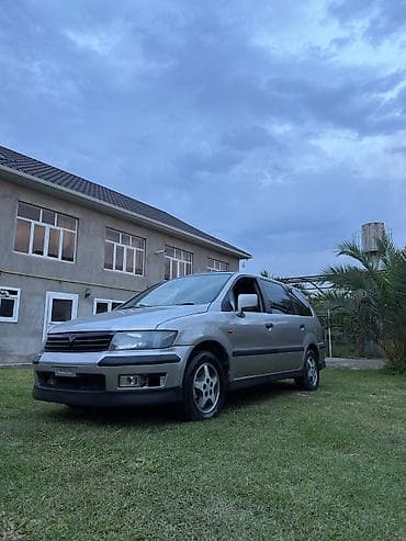universal: Mitsubishi Chariot: 2.4 l | 2000 il 441000 km Van/Minivan — 3