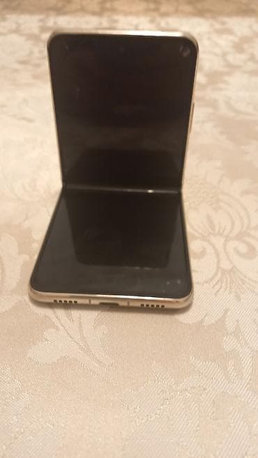 honur telfon: Huawei P50 Pocket, rəng - Gümüşü — 3