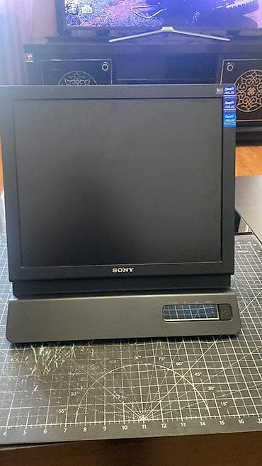Sony professional LCD monitor - Brend/model: Sony (peşəkar studiya