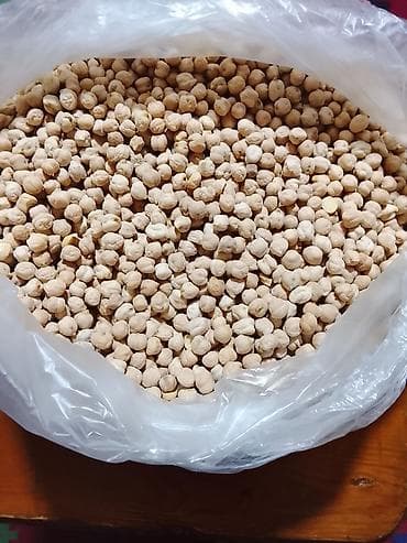 Məhsul: Noxud (quru)1 kq 3 manatdan 50 kq satilir Təsvir: - Təbii