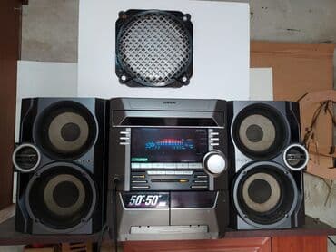 панасоник музыкальный центр: Sony musiqi mərkəzi, CD oxuyucusu, radio və dinamiklərdən ibarətdir — 1