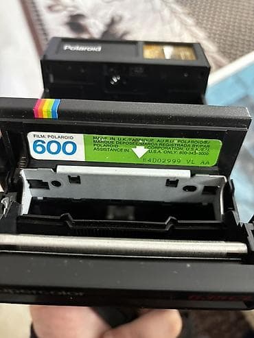 kompyuter hisseleri: Polaroid Supercolor 635CL instant kamera - Orijinal Polaroid 600 — 3