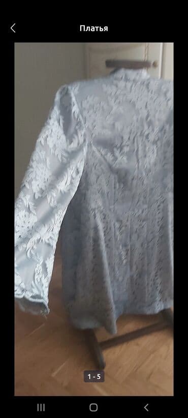 вешалка в прихожую с зеркалом: Жакет, сшитый из дорогой ткани, серебристого цвета, размер 42-44, 70 — 4