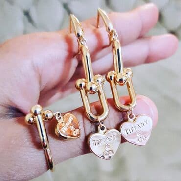 Dəstə daxildir: Üzük, Sırğa, Tiffany, Sarı qızıl, 585 Əyar