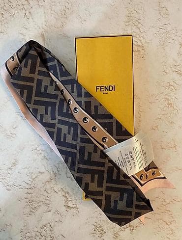 Fendi şərf. Emporiumdan 390 AZNə alınıb. Heç vaxt istifadə olunmayıb — 1