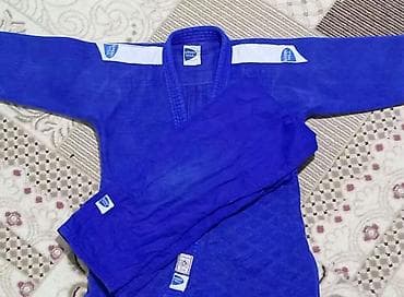 Məhsul: Cüdo/jiu-jitsu kimanosu (mavi rəng) Təsvir: - İki hissədən lalafo.az -da Məhsul: Cüdo/jiu-jitsu kimanosu (mavi rəng) Təsvir: - İki hissədən