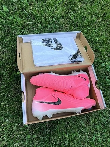 Məhsul: Futbol butsası, yüksək boğazlı model Brend: Nike (logolu) — 3