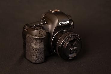 canon mark 2: Canon EOS 6D Mark II DSLR + Canon EF 50mm f/1.8 STM obyektiv Üzərində — 4