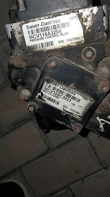 VOLVO/Sauer-Danfoss hidravlik nasos və idarəetmə modulu - Marka
