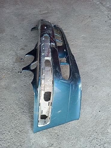 Ön, Mercedes-Benz 210, 2000 il, Almaniya