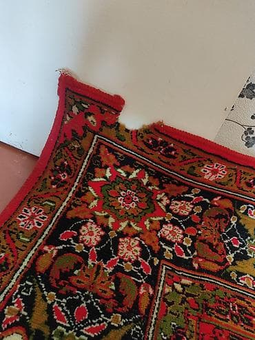 kohne xalca: Salam. Gəncədə toxunmuş xalçadı, eni 2 metr uzunluğu 3 metrdir — 3