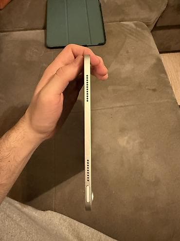 ipad tablet: Yeni Apple iPad 11 (2025), 11", 128 GB, Ödənişli çatdırılma — 3