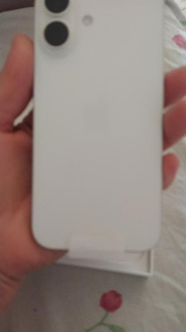 ps2 ikinci el: IPhone 16, 128 GB, Ağ, Zəmanət, Simsiz şarj, Face ID — 2