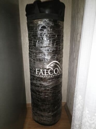 Maskalar, eynəklər: Falcon Sports Equipment brendinə aid boks kisəsi. Xüsusiyyətlər: - — 1