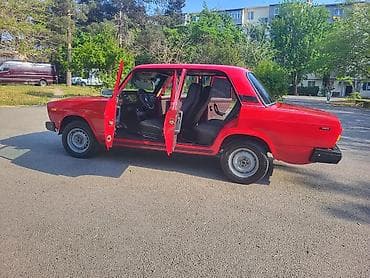 uaz satiram: Vaz 2107 – qırmızı rəngli, sedan kuzov. - Arxa ötürücülü, mexaniki — 3