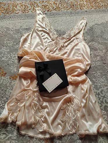 Baş geyimləri: 8 marta özəl hediyyelik qablaşmada gecelikler 36.44 razmer 10 azn 🎀 — 4